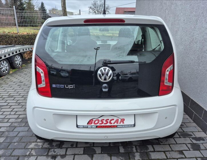 Volkswagen up! 5