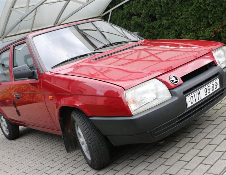 Škoda Favorit Hatchback 1,3 l 46 kw