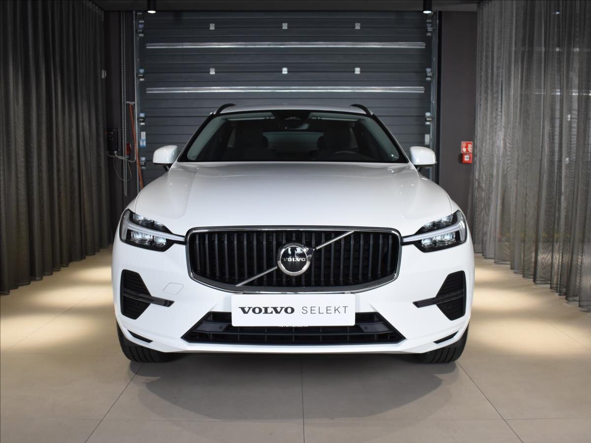 Volvo XC60 SUV / Terénní 2,0 l 145 kw