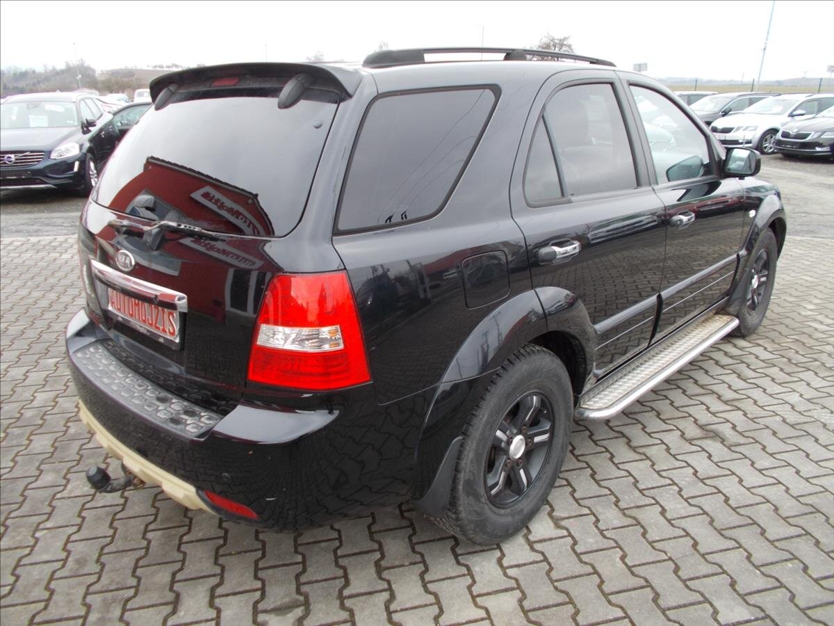 KIA Sorento SUV / Terénní 2,5 l 125 kw