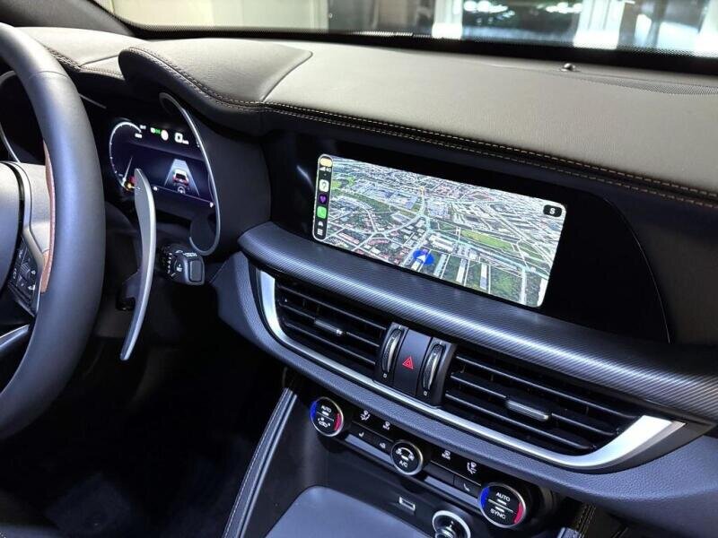 Alfa Romeo Stelvio SUV / Terénní 2,0 l 206 kw