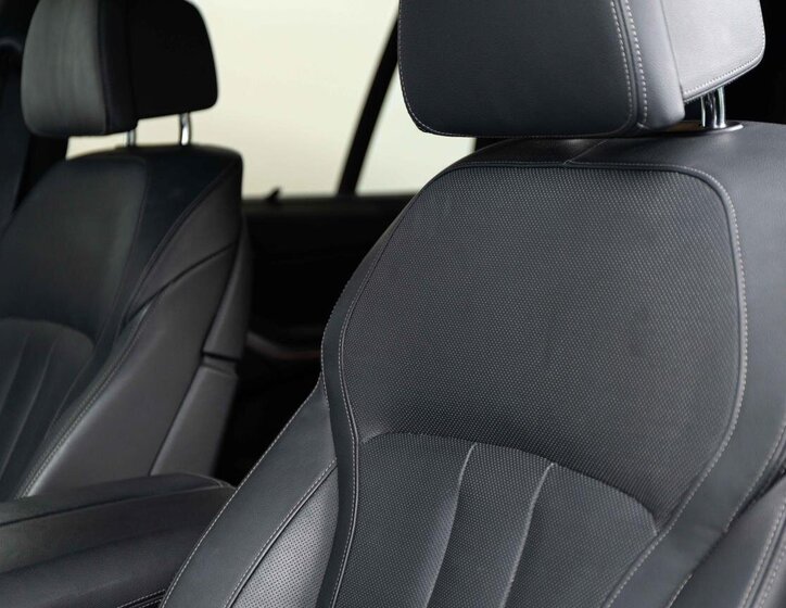 BMW X5 SUV / Terénní 4,4 l 390 kw