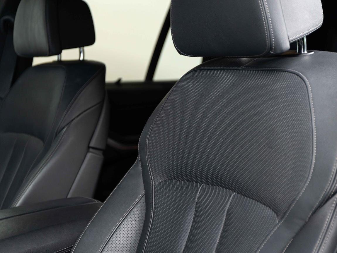 BMW X5 SUV / Terénní 4,4 l 390 kw