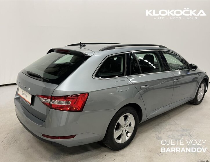 Škoda Superb Kombi 1,5 l 110 kw
