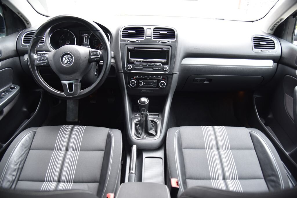 Volkswagen Golf Kombi 1,6 l 77 kw