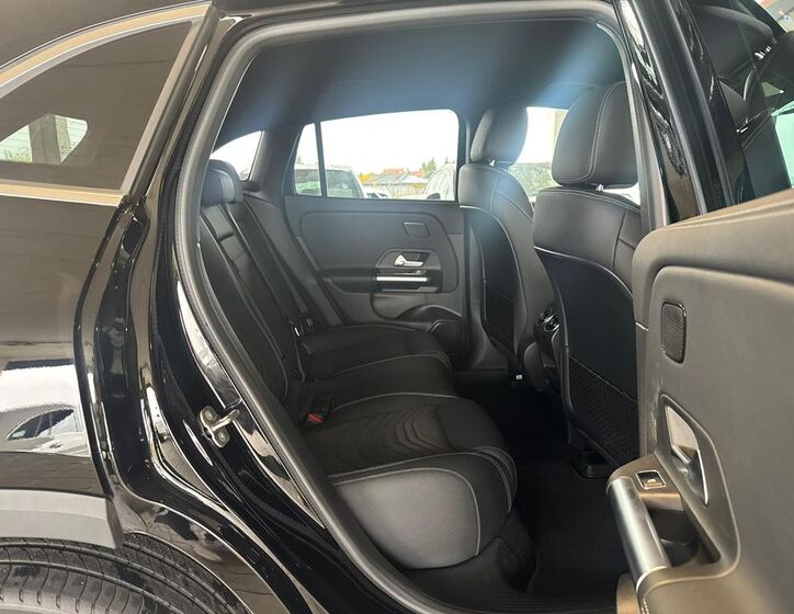 Mercedes-Benz EQA 13