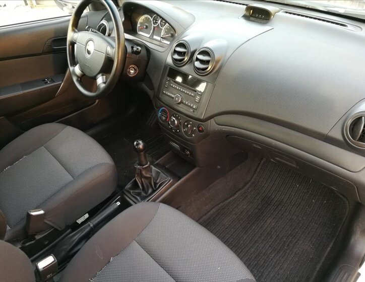 Chevrolet Aveo 9