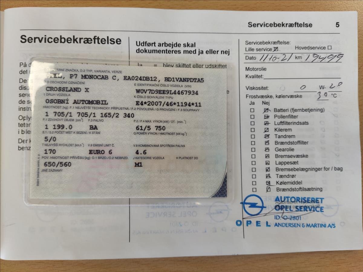 Opel Crossland X SUV / Terénní 1,2 l 61 kw