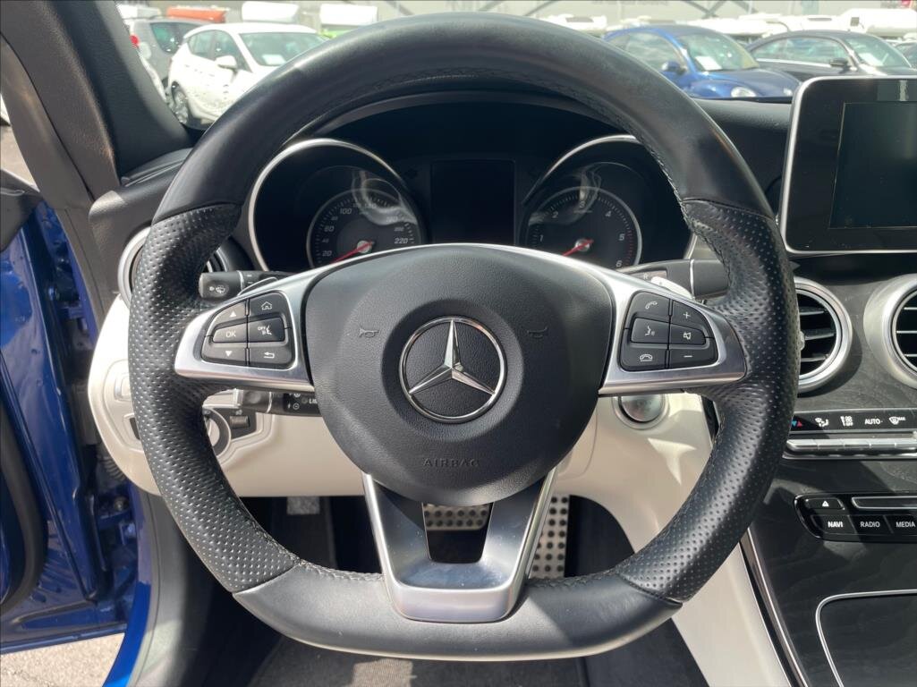 Mercedes-Benz Třídy C Kabriolet 2,1 l 125 kw