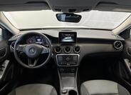 Mercedes-Benz GLA 13