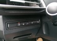 Peugeot 5008 SUV 1,5 l 96 kw