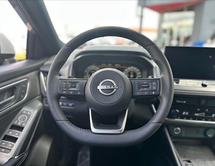 Nissan Qashqai SUV 1,3 l 116 kw