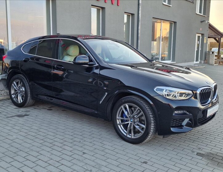 BMW X4 SUV / Terénní 3,0 l 210 kw