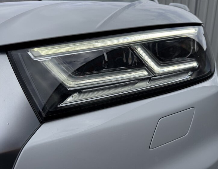 Audi Q5 SUV / Terénní 2,0 l 185 kw