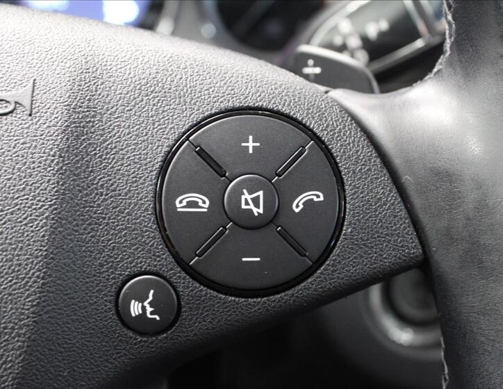 Mercedes-Benz Třídy E 19