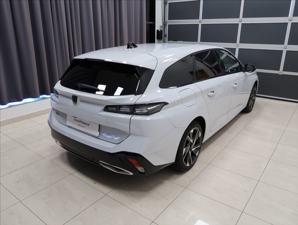 Peugeot 308 Kombi 1,2 l 96 kw