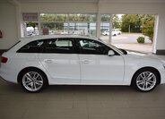 Audi A4 Kombi 2,0 l 140 kw