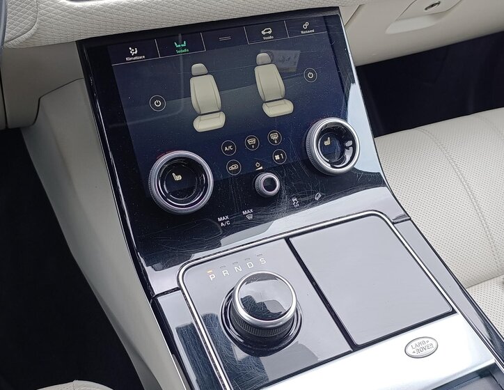 Land Rover Range Rover Velar SUV / Terénní 2,0 l 184 kw