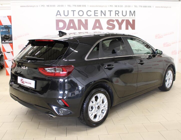 KIA Ceed Hatchback 1,5 l 117 kw