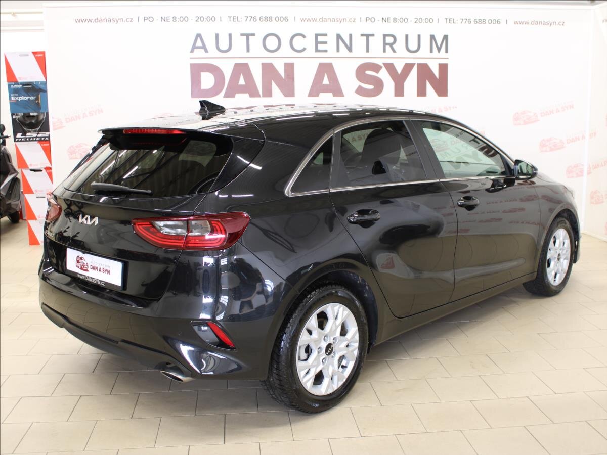 KIA Ceed Hatchback 1,5 l 117 kw