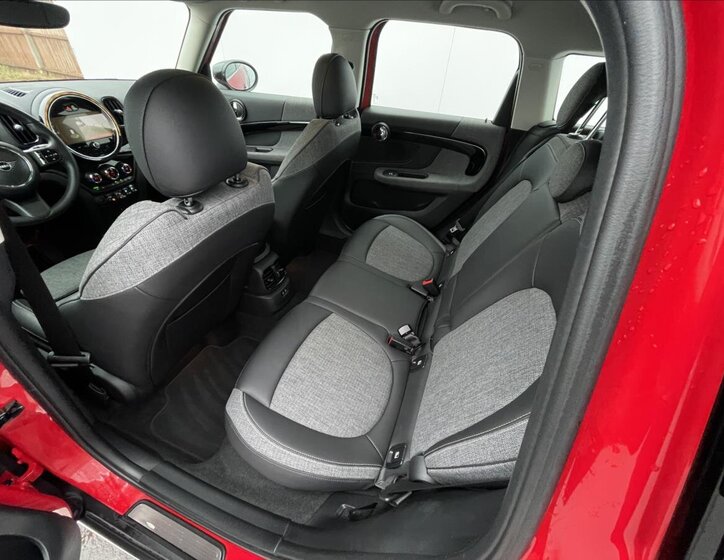 Mini Countryman SUV 1,5 l 100 kw