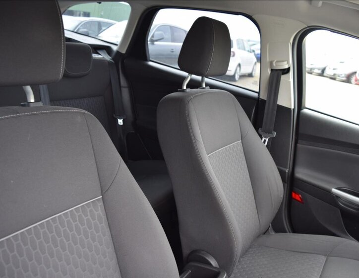 Ford Focus Kombi 998,0 92 kw