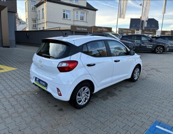 Hyundai i10 7