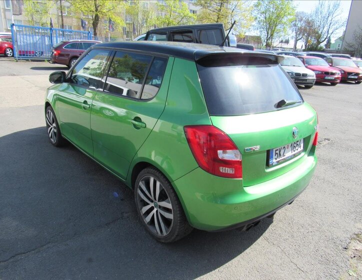 Škoda Fabia Hatchback 1,4 l 132 kw