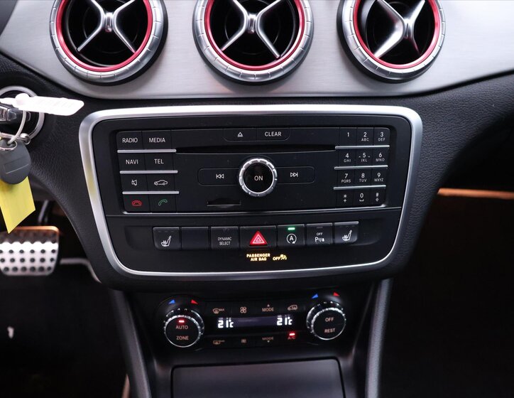 Mercedes-Benz CLA Kombi 2,0 l 155 kw