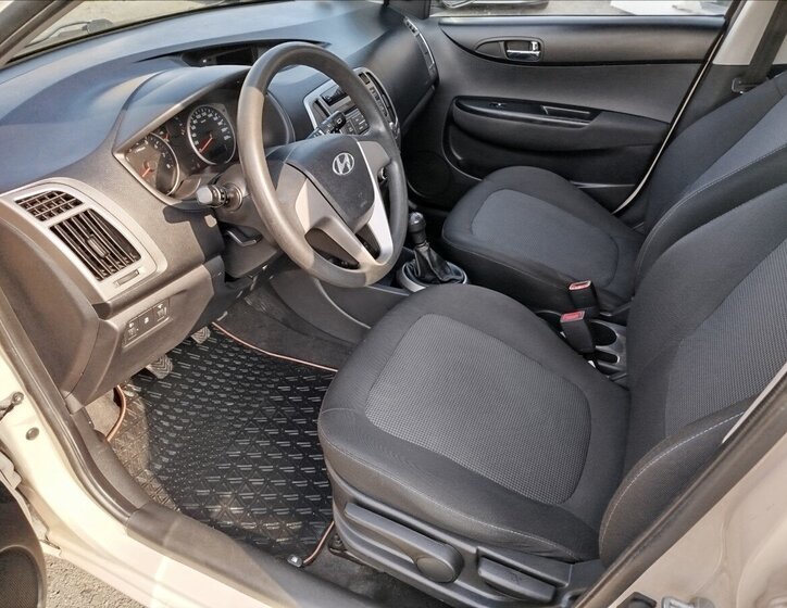 Hyundai i20 Hatchback 1,2 l 63 kw