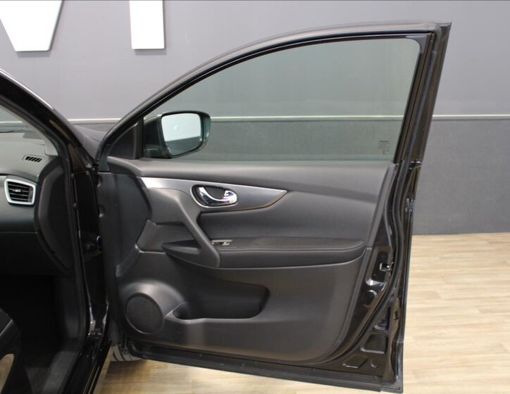 Nissan Qashqai SUV / Terénní 1,6 l 96 kw