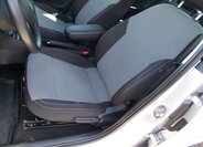 Škoda Rapid Sedan / Limuzína 1,6 l 77 kw