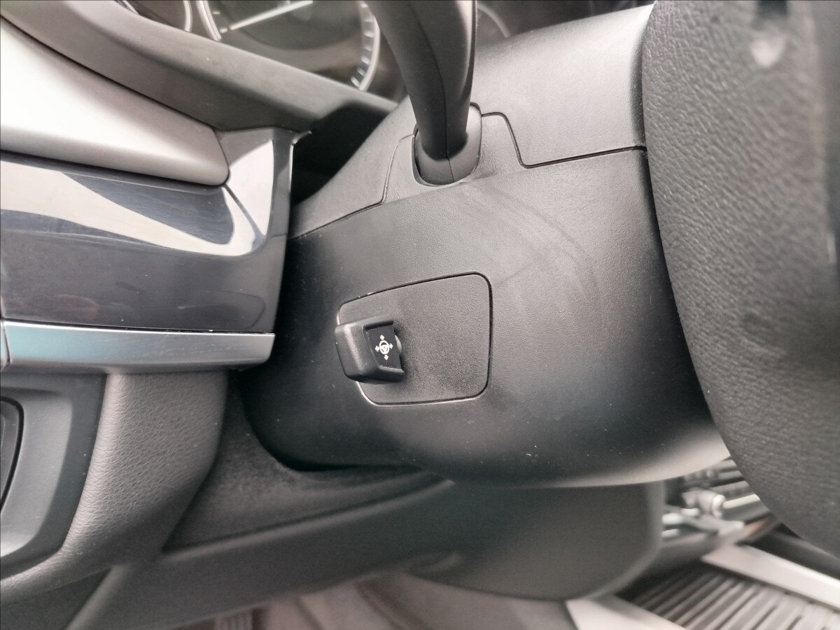 BMW X5 SUV / Terénní 3,0 l 190 kw