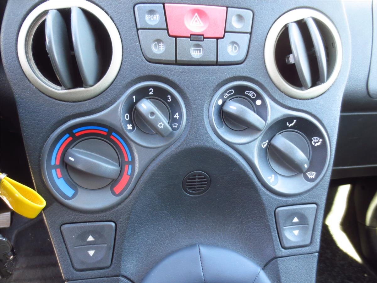 Fiat Panda Hatchback 1,4 l 73 kw