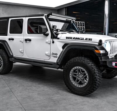 Jeep Wrangler 4