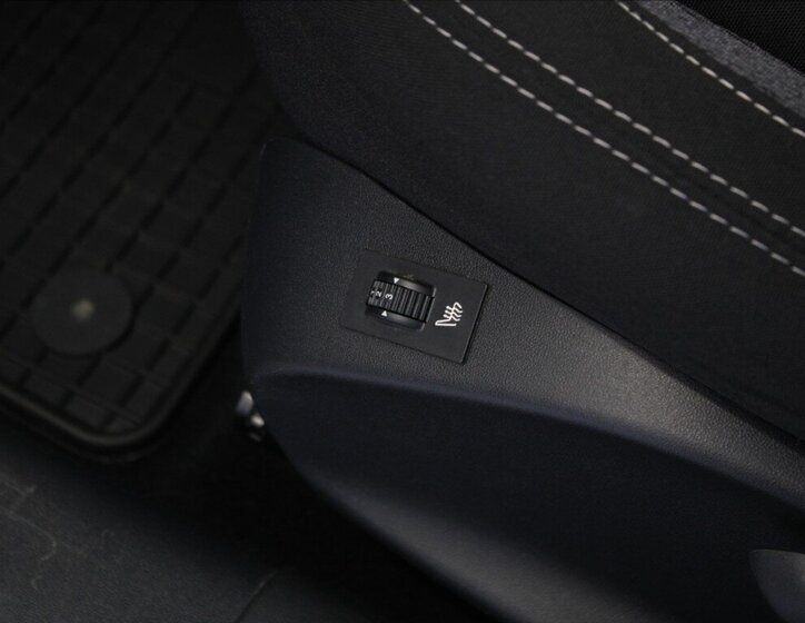 Peugeot 2008 SUV / Terénní 1,2 l 81 kw