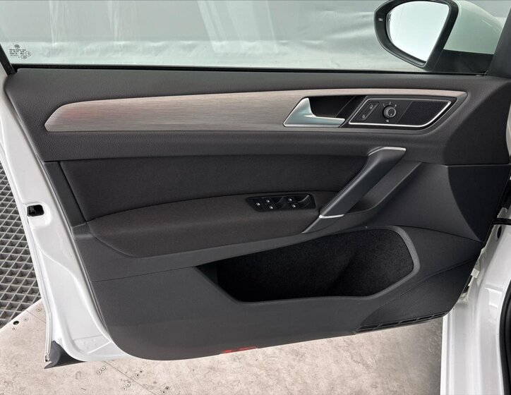 Volkswagen Golf Sportsvan MPV 1,4 l 92 kw