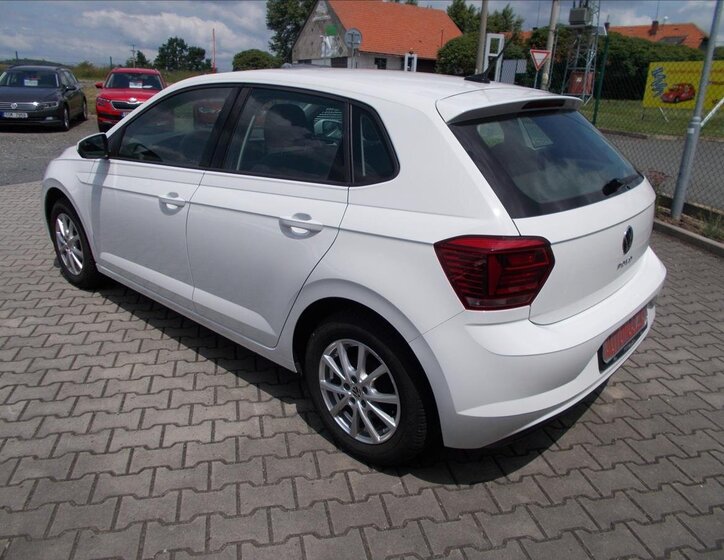 Volkswagen Polo 11