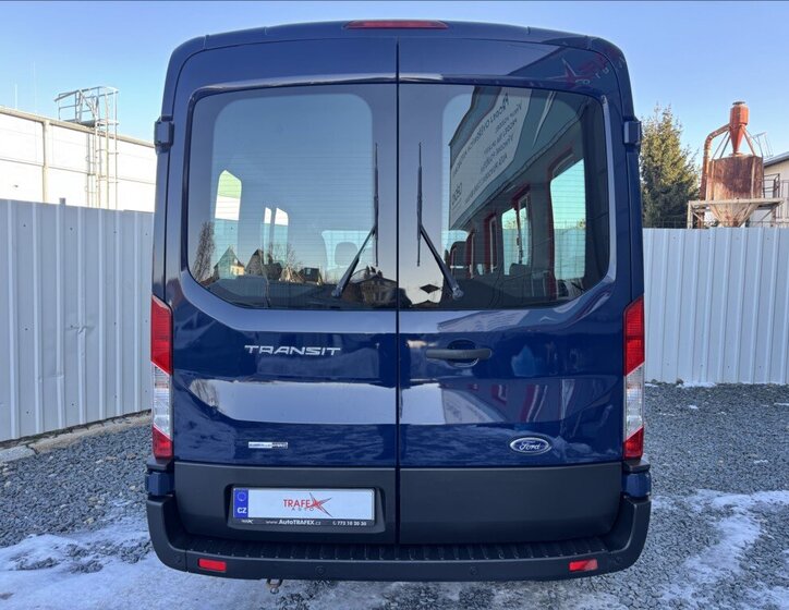 Ford Transit Kombi 2,0 l 96 kw