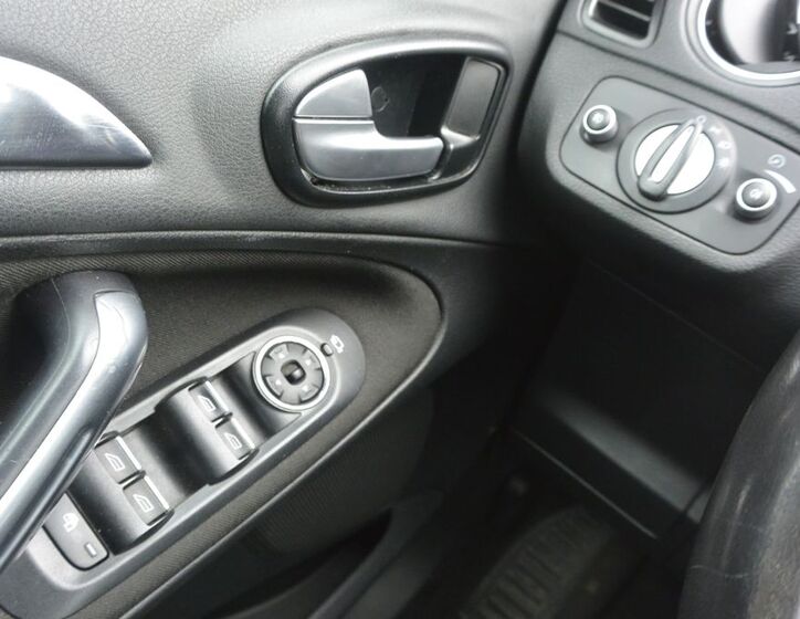 Ford S-MAX MPV 2,2 l 147 kw