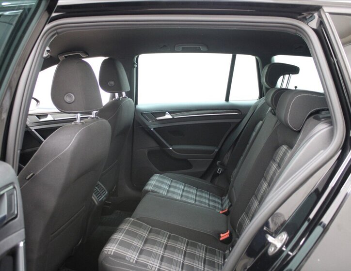 Volkswagen Golf Kombi 2,0 l 135 kw