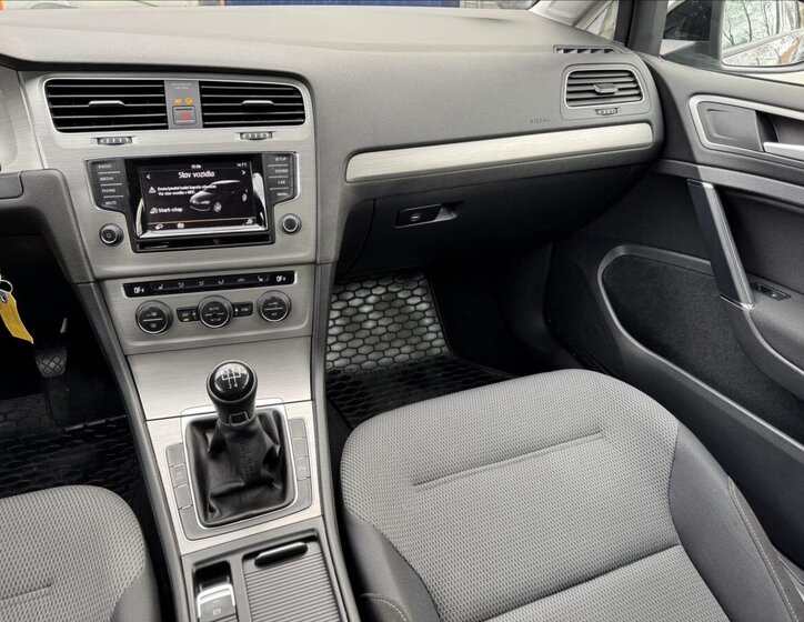 Volkswagen Golf Hatchback 1,2 l 63 kw