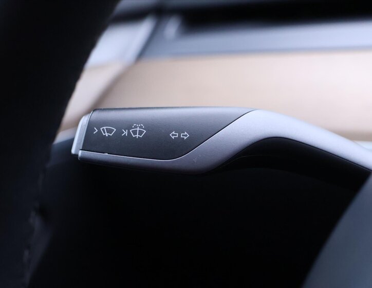 Tesla Model Y SUV / Terénní 0,0 258 kw