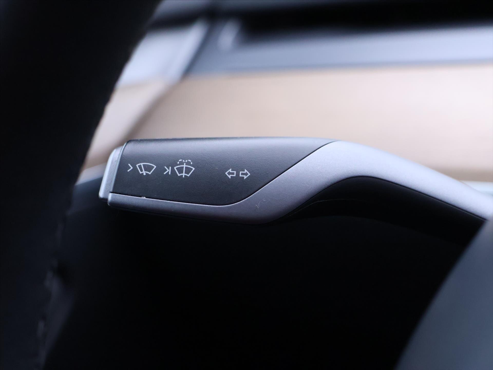 Tesla Model Y SUV / Terénní 0,0 258 kw