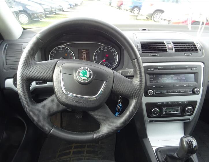 Škoda Octavia 10