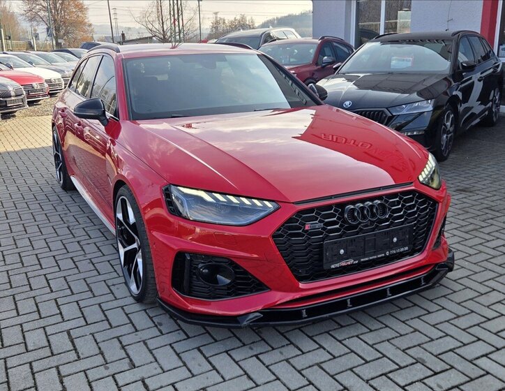 Audi RS 4 Kombi 2,9 l 331 kw