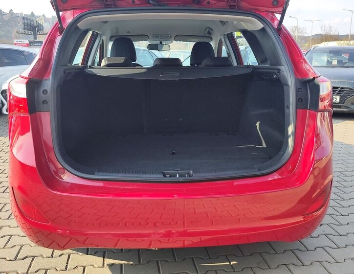 Hyundai i30 Kombi 1,4 l 73 kw