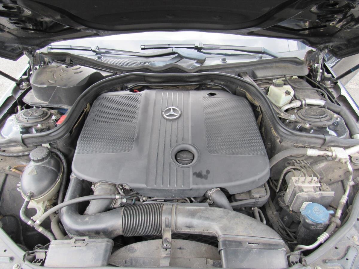 Mercedes-Benz Třídy E Kombi 2,1 l 125 kw