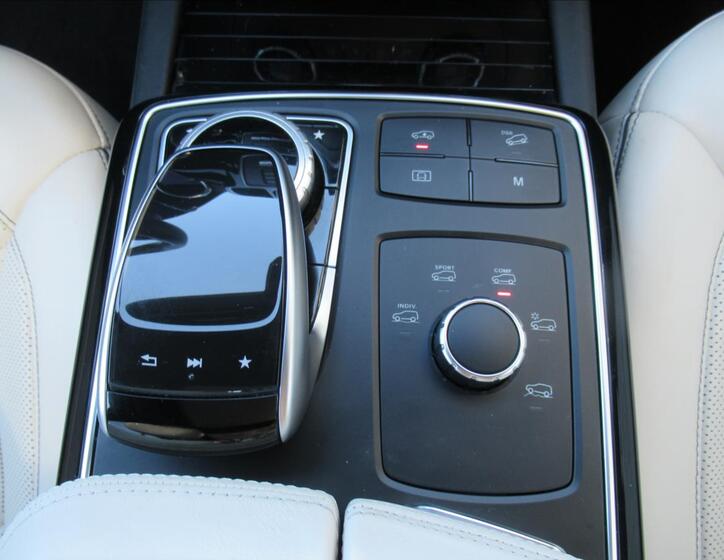 Mercedes-Benz GLE 13