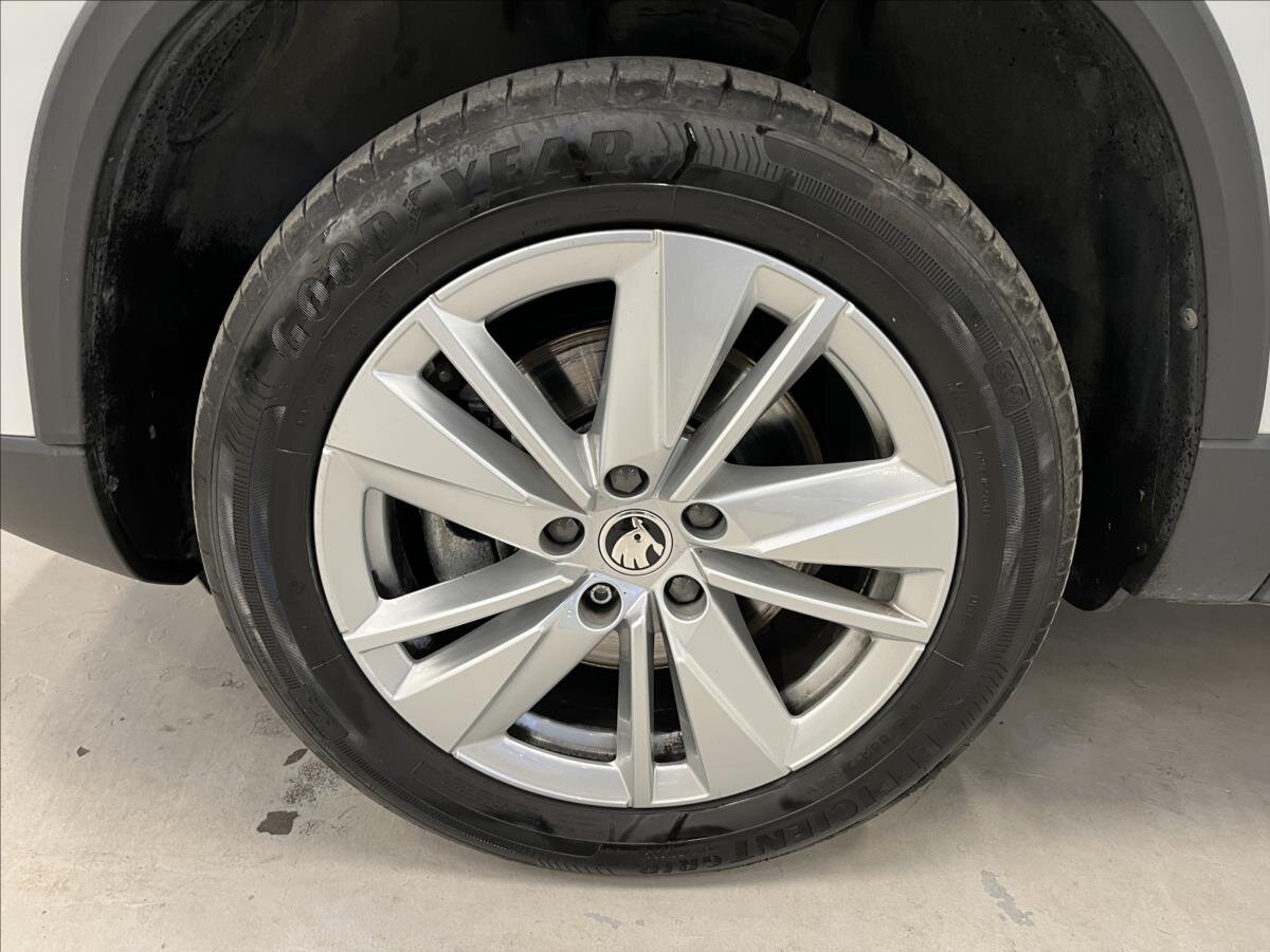 Škoda Karoq SUV 1,5 l 110 kw